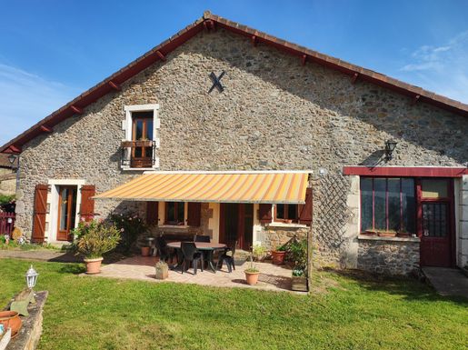 Maison 4 pièces 115 m² · à Busserolles · 115 m² · 170 600 €