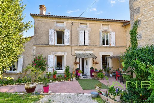 Maison 5 pièces 142 m² · à La Chapelle · 142 m² · 139 500 €