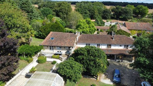 Maison 6 pièces 286 m² · à Marthon · 286 m² · 413 800 €