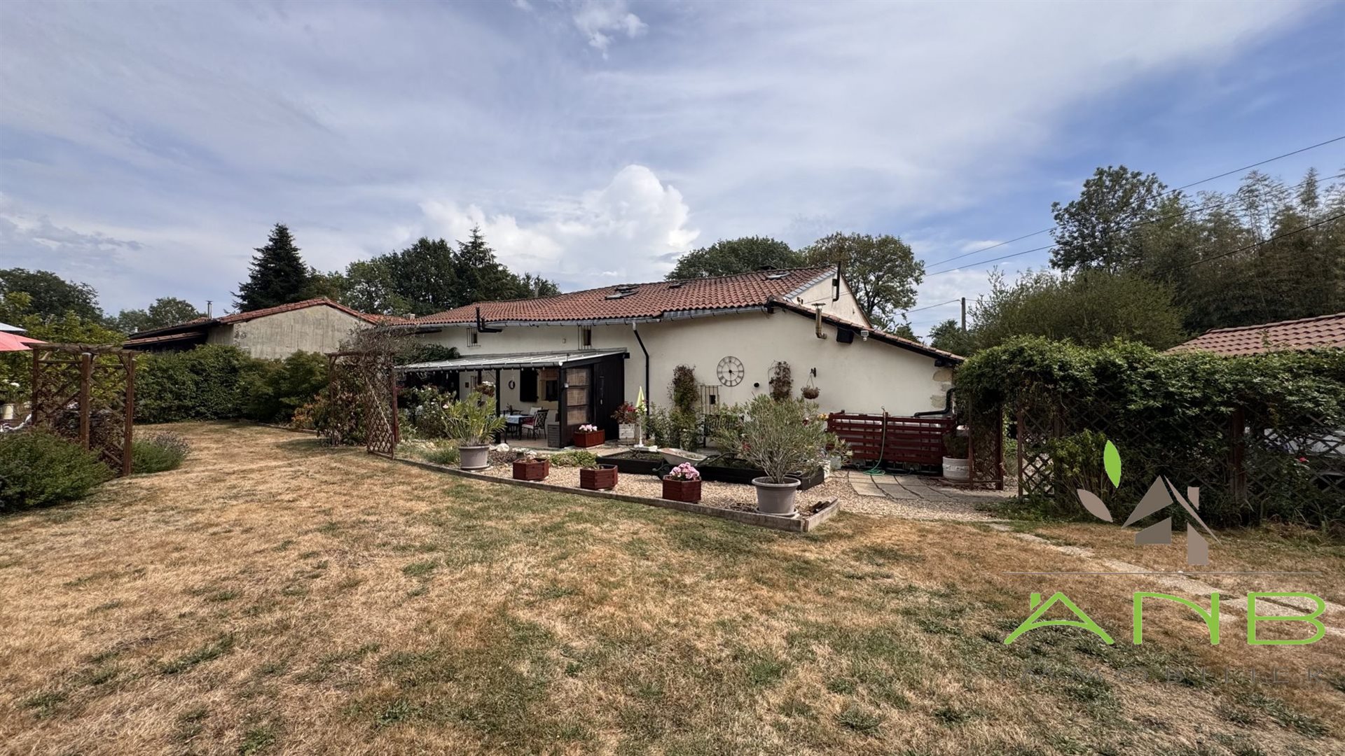 Maison à vendre, 136m², Saint-Adjutory