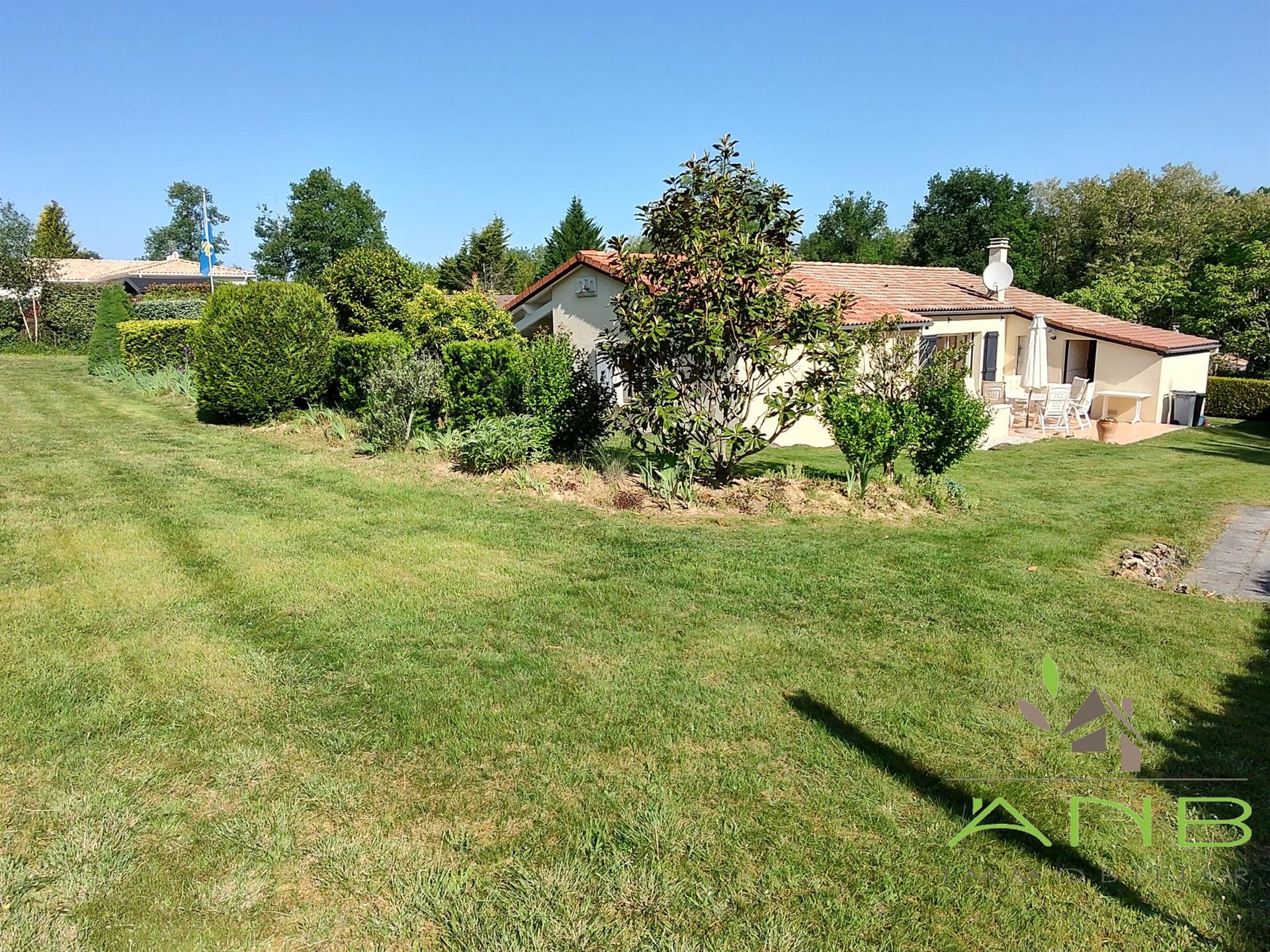 Maison à vendre, 93m², Ecuras
