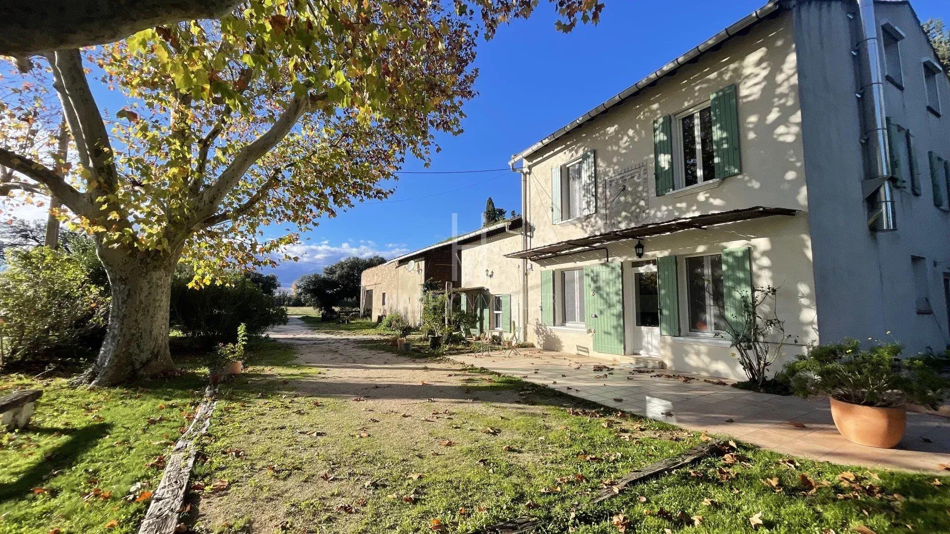 Maison à vendre, 267m², Mouriès