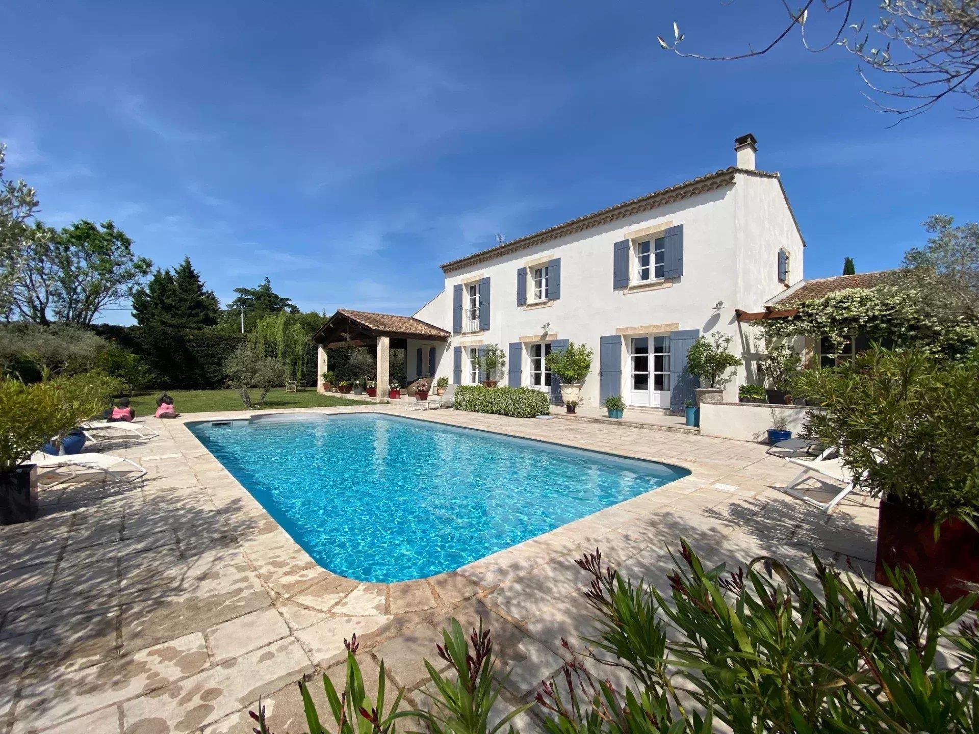 Maison à vendre, 198m², Arles