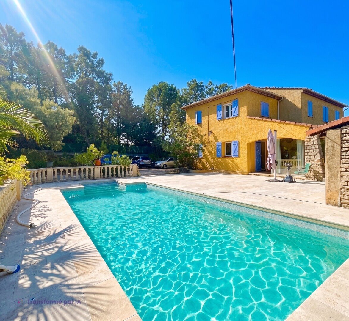 Maison à vendre, 221m², Vidauban