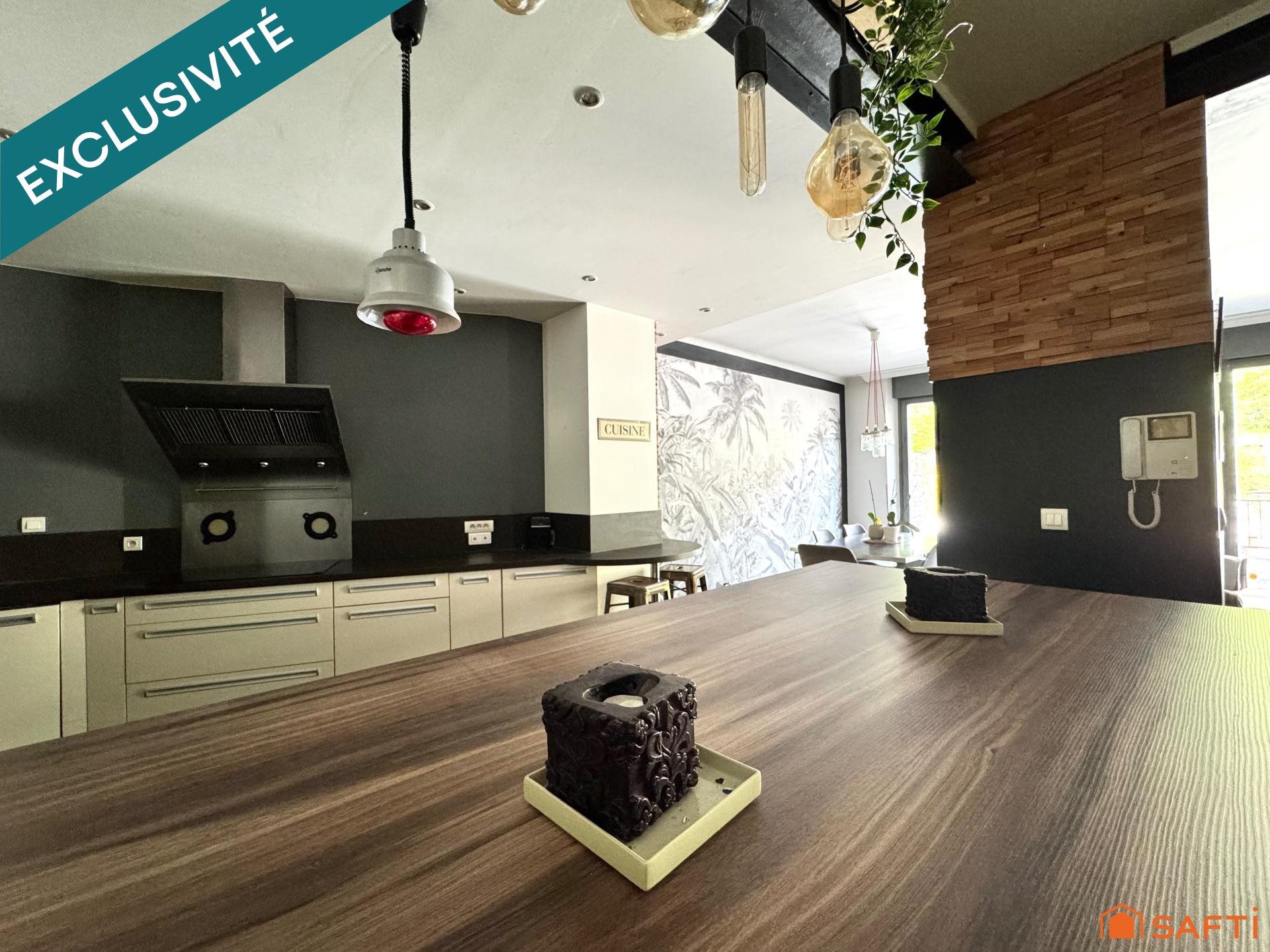 Maison à vendre, 282m², Ornans