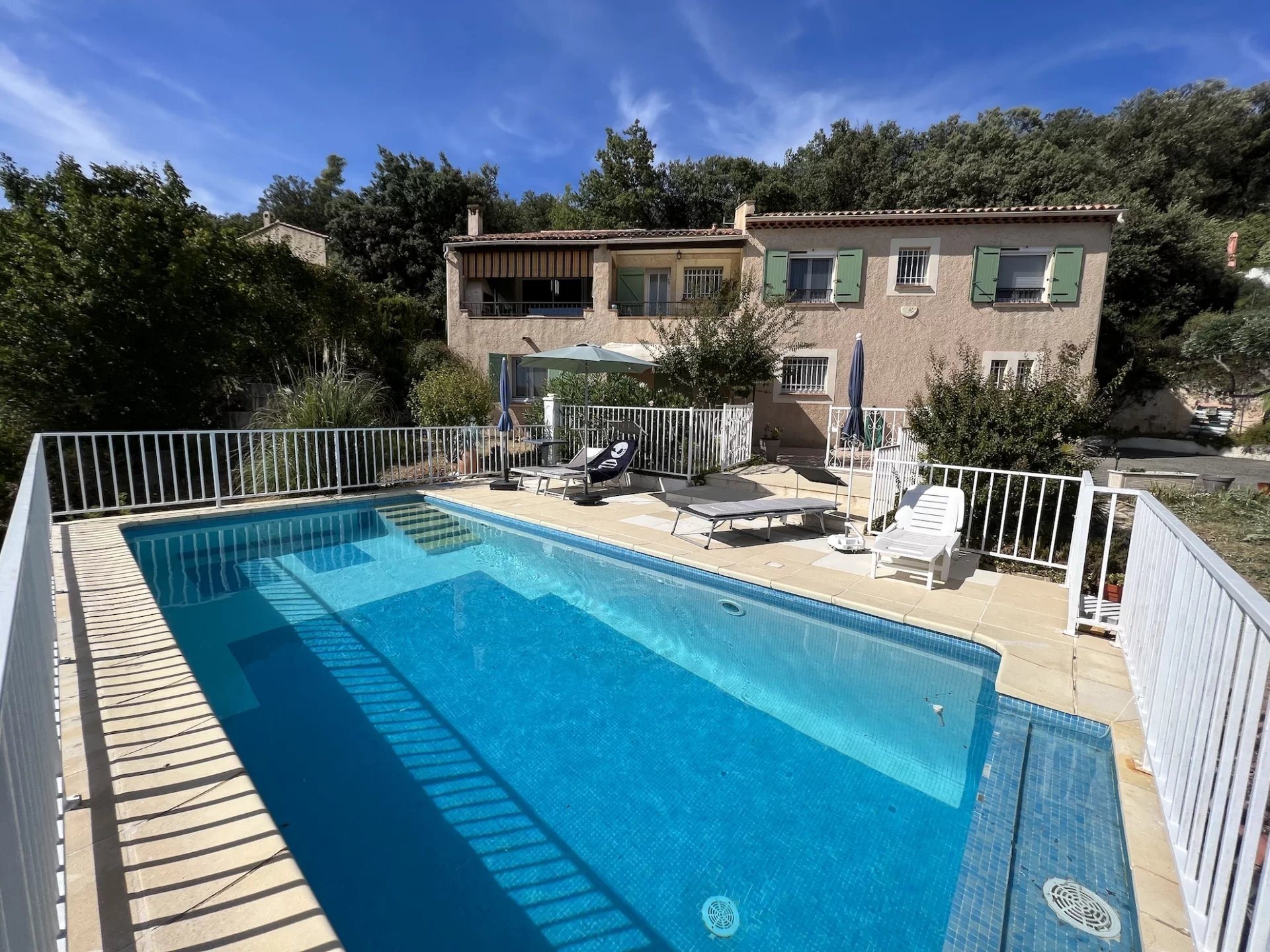 Maison à vendre, 163m², Carcès