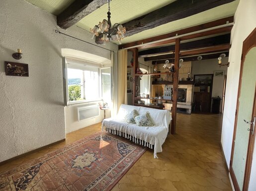 Maison 4 pièces 87 m² · à Saint-Victor-et-Melvieu · 87 m² · 45 000 €