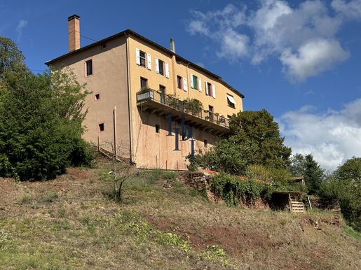 Maison 12 pièces 310 m² · à Saint-Affrique · 310 m² · 245 000 €