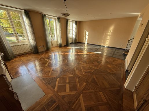 Maison 1 pièce 200 m² · à Saint-Affrique · 200 m² · 331 000 €