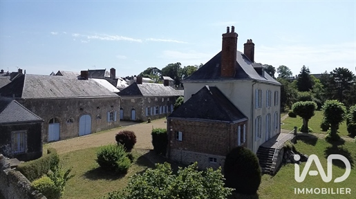 Maison 7 pièces 212 m² · à Sainte-Suzanne · 212 m² · 495 000 €