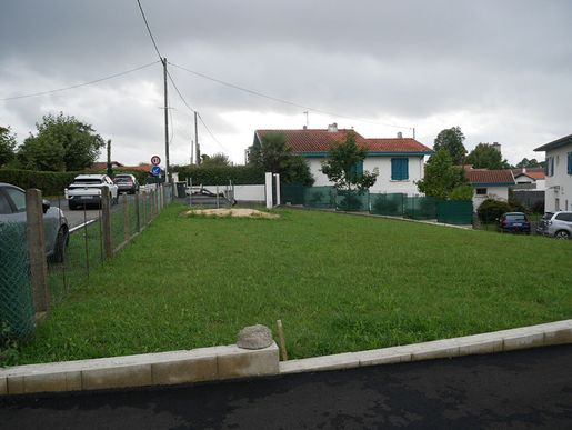 Terrain 689 m² · à Arcangues · 399 000 €