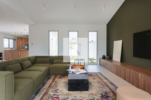 Maison 4 pièces 130 m² · à Lagord · 130 m² · 795 000 €