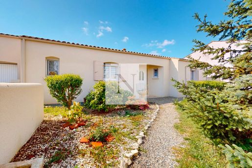 Maison 3 pièces 91 m² · à Saint-Vivien · 91 m² · 355 000 €