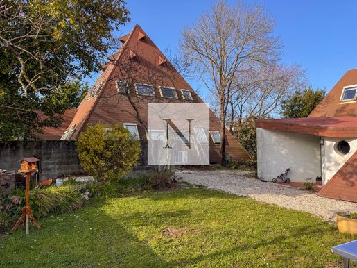 Maison 7 pièces 207 m² · à Aytré · 207 m² · 500 000 €