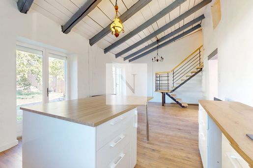 Maison 4 pièces 138 m² · à Andilly · 138 m² · 310 000 €