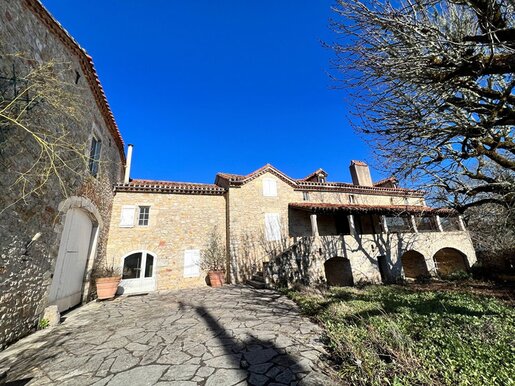 Maison 9 pièces 310 m² · à Arcambal · 310 m² · 472 500 €