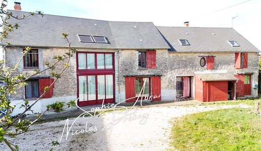 Maison 7 pièces 242 m² · à Angerville · 242 m² · 250 000 €