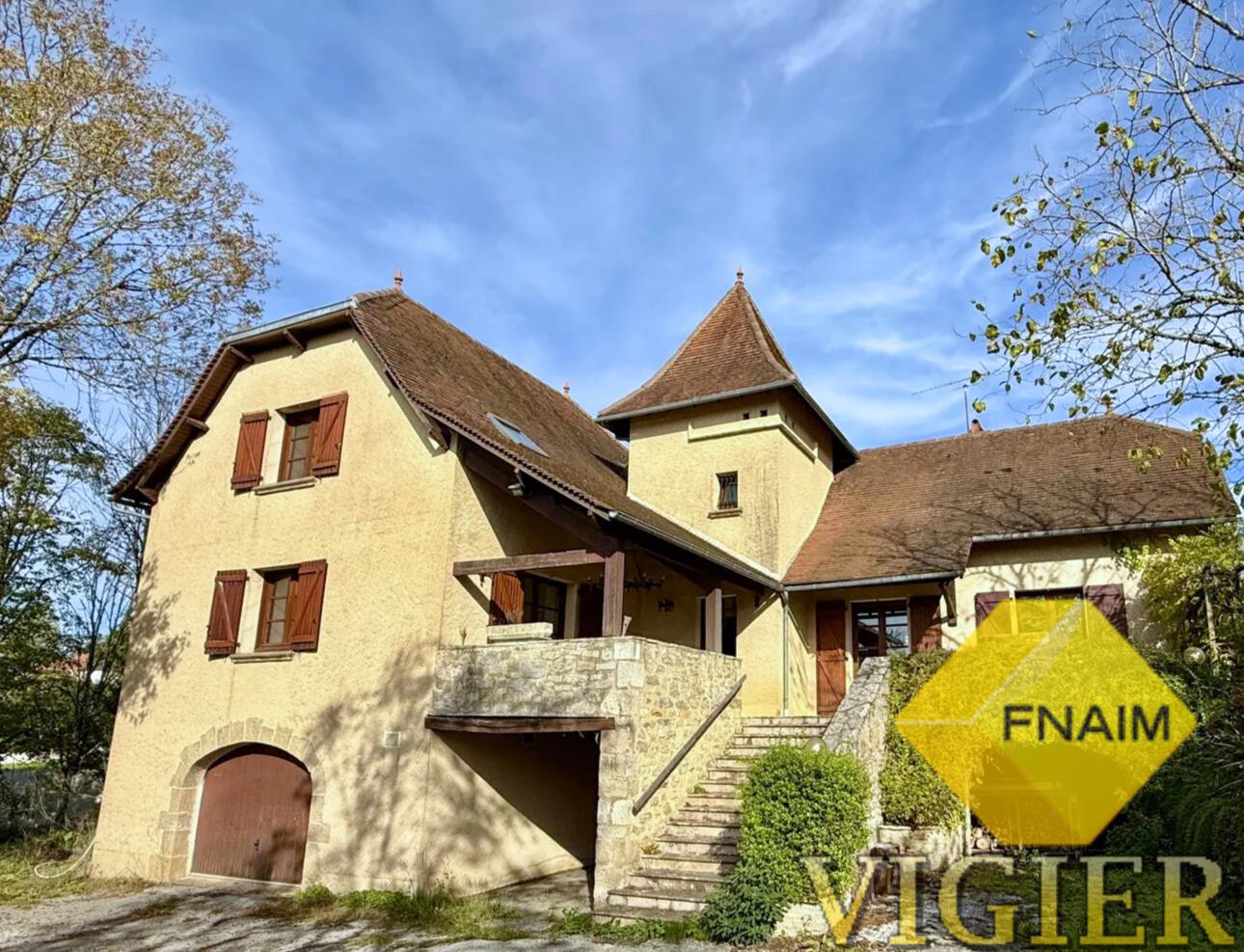 Maison à vendre, 186m², Figeac