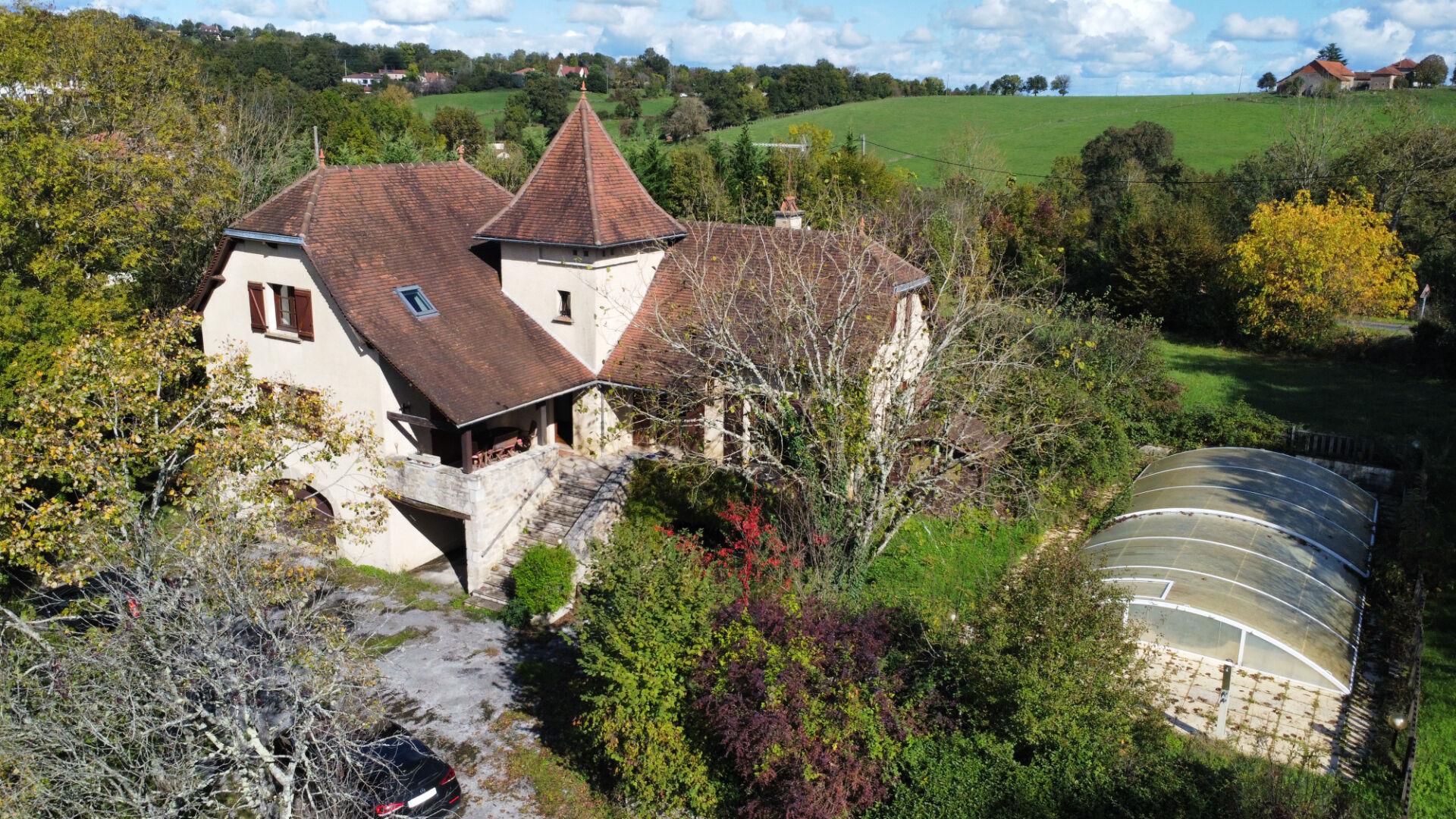 Maison à vendre, 186m², Figeac