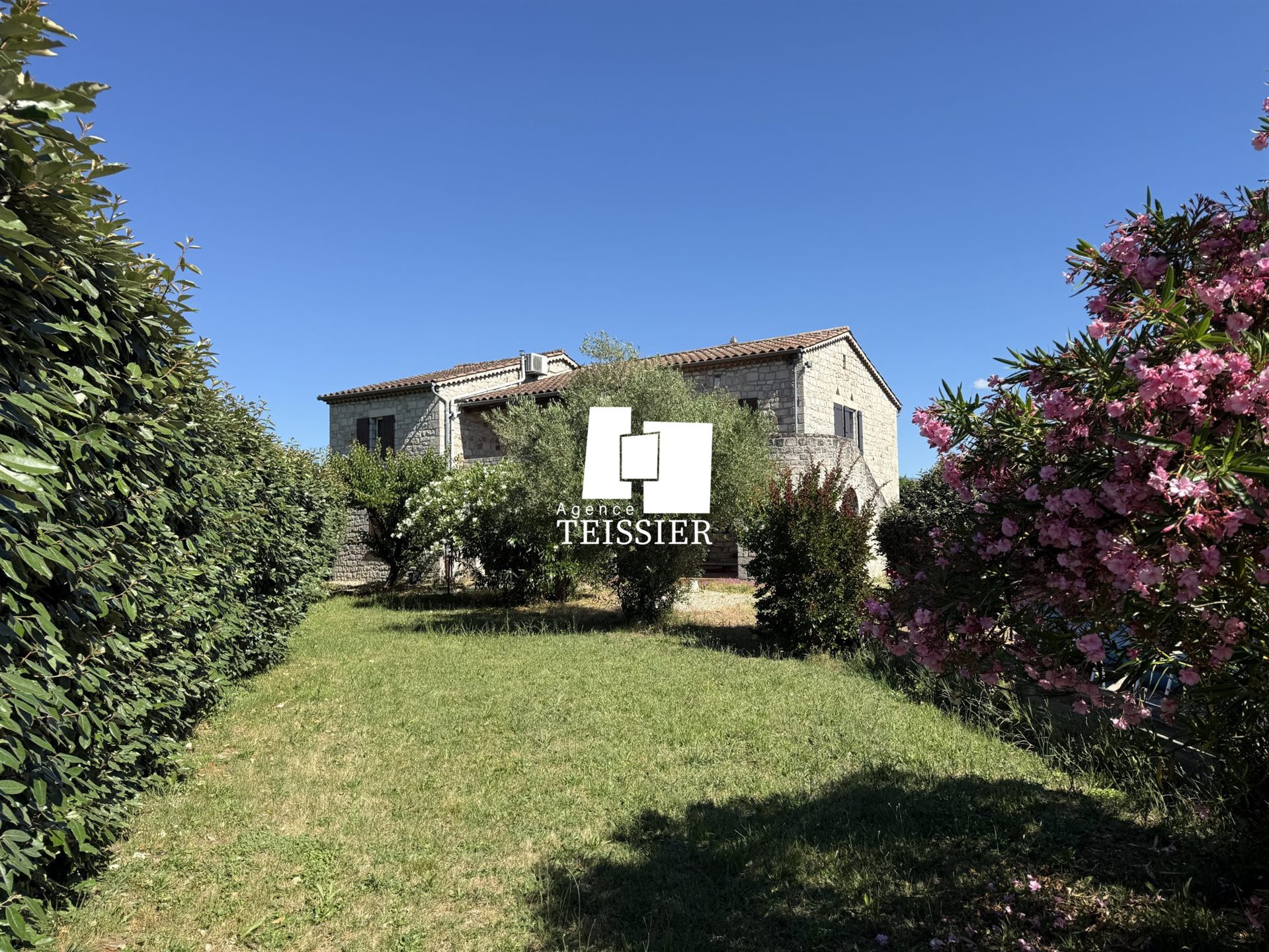 Maison à vendre, 115m², Lablachère
