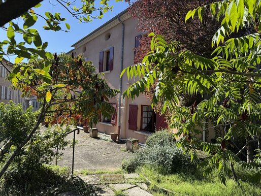 Maison 7 pièces 171 m² · aux Vans · 171 m² · 380 000 €