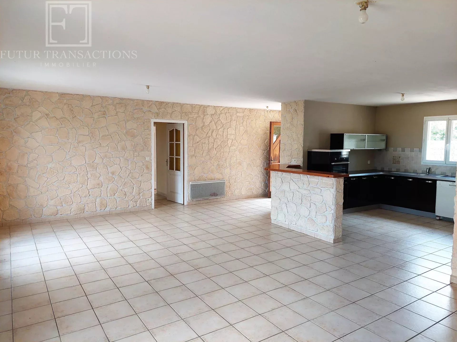 Maison à vendre, 105m², Nontron
