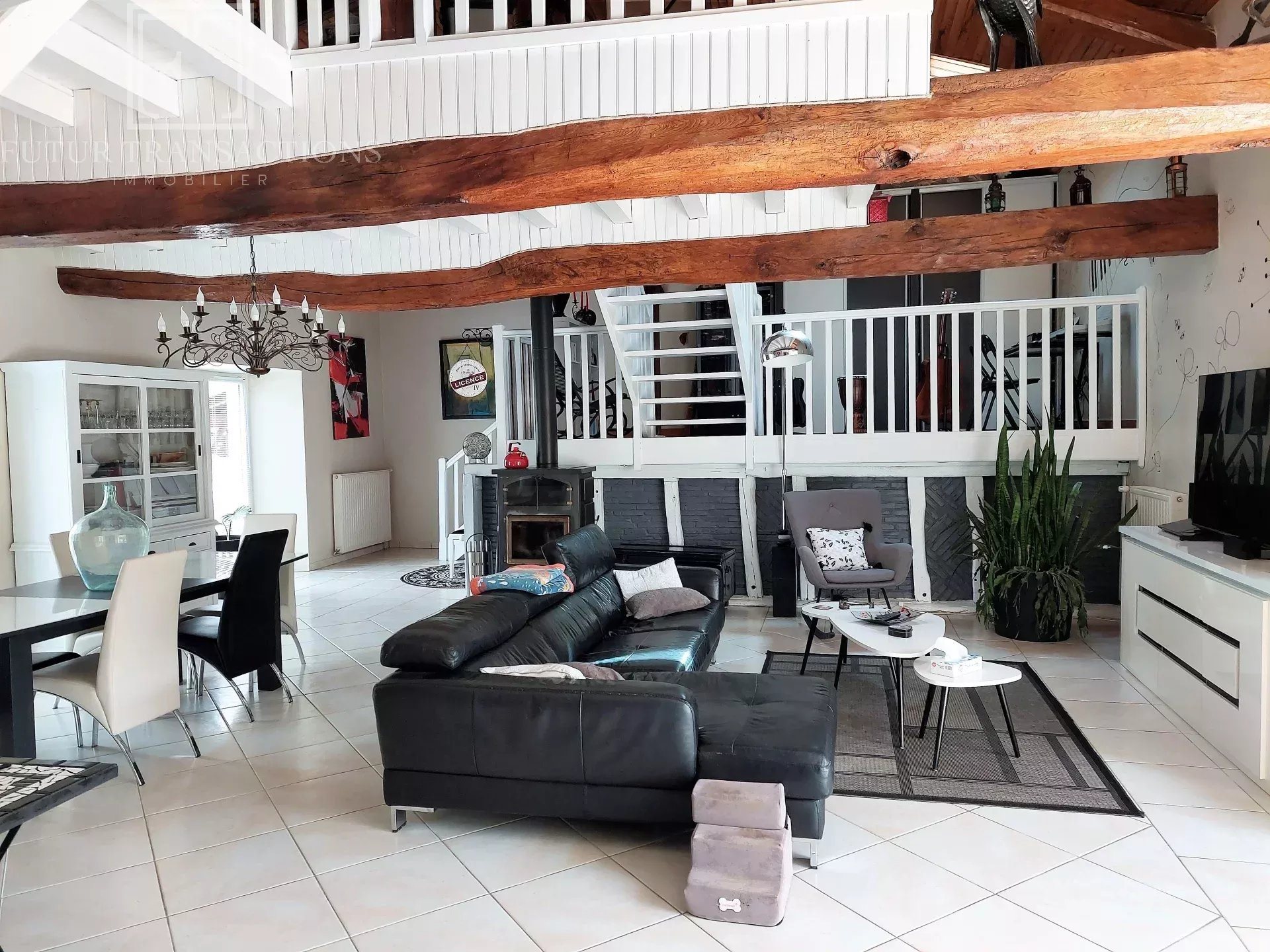 Maison à vendre, 187m², Saint-Martial-de-Valette