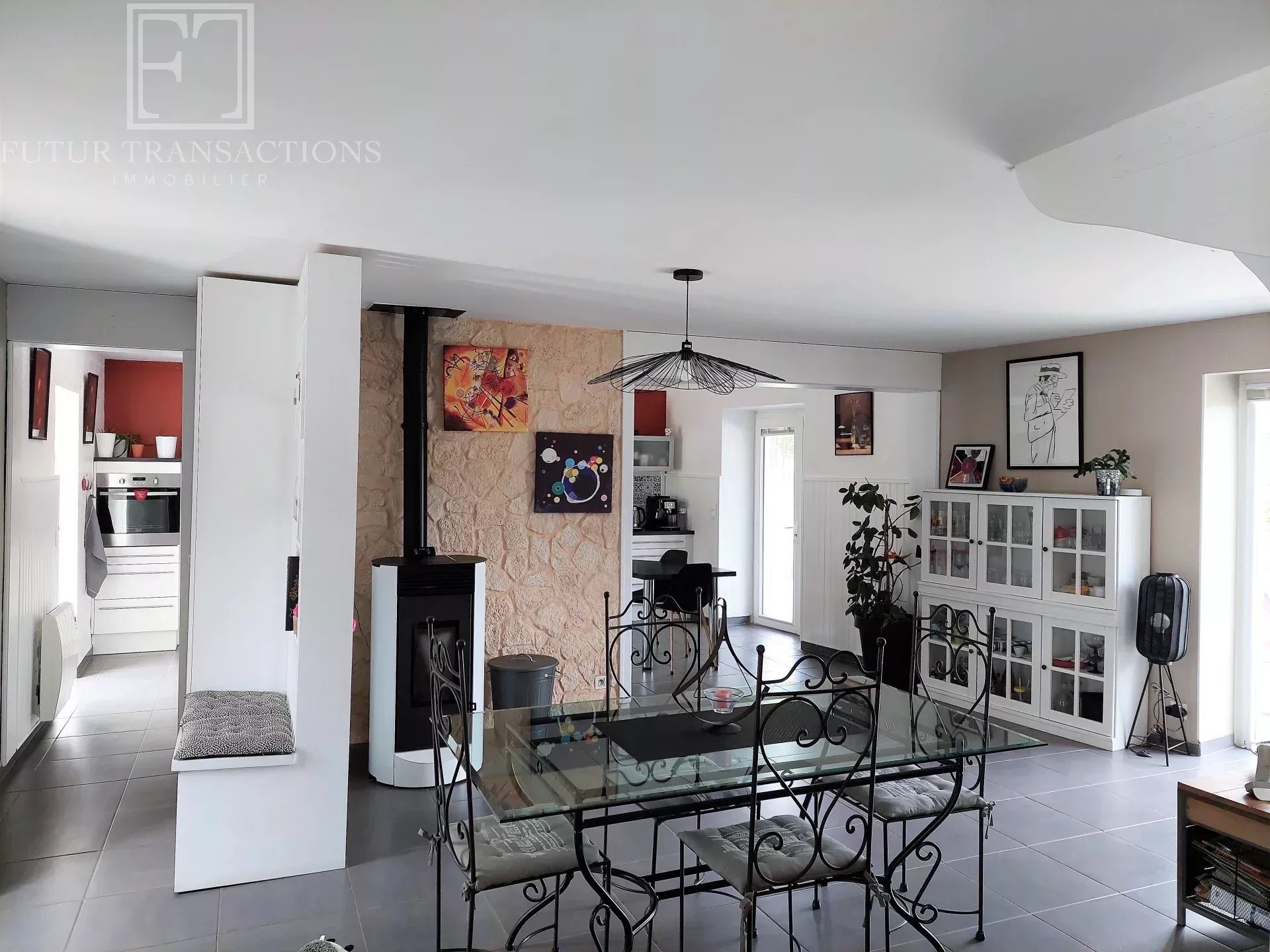 Maison à vendre, 187m², Saint-Martial-de-Valette