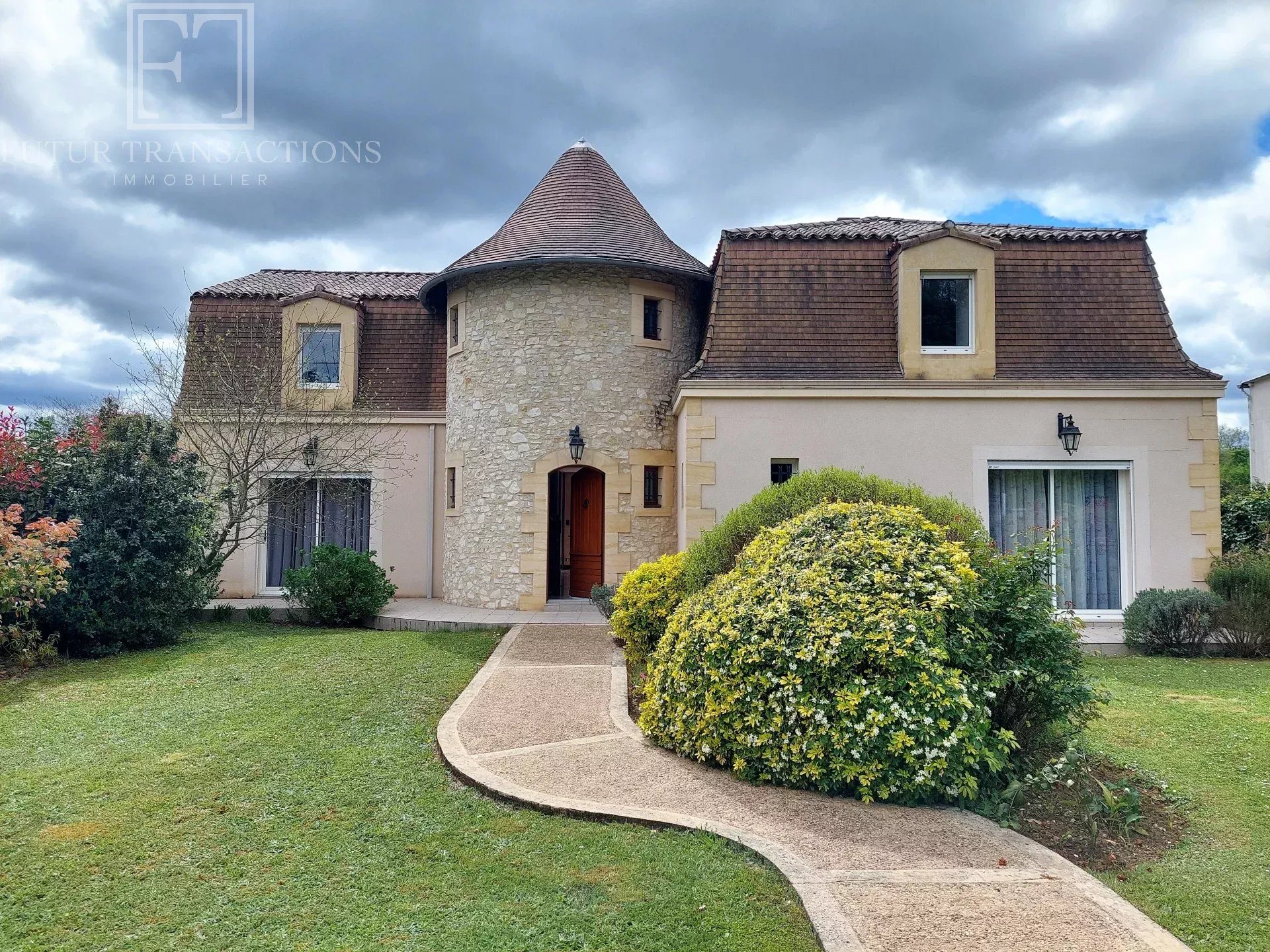 Maison à vendre, 215m², Brantôme en Périgord