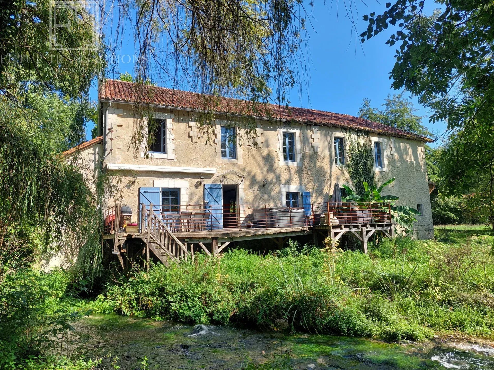 Maison à vendre, 330m², Bourdeilles