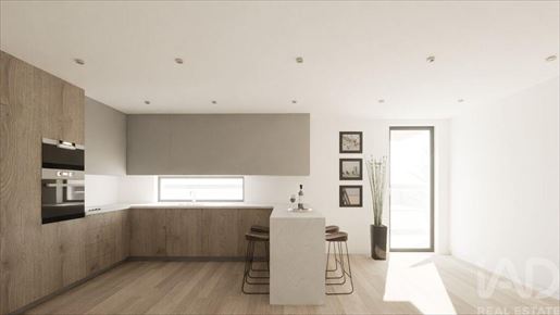 Advert pic 0