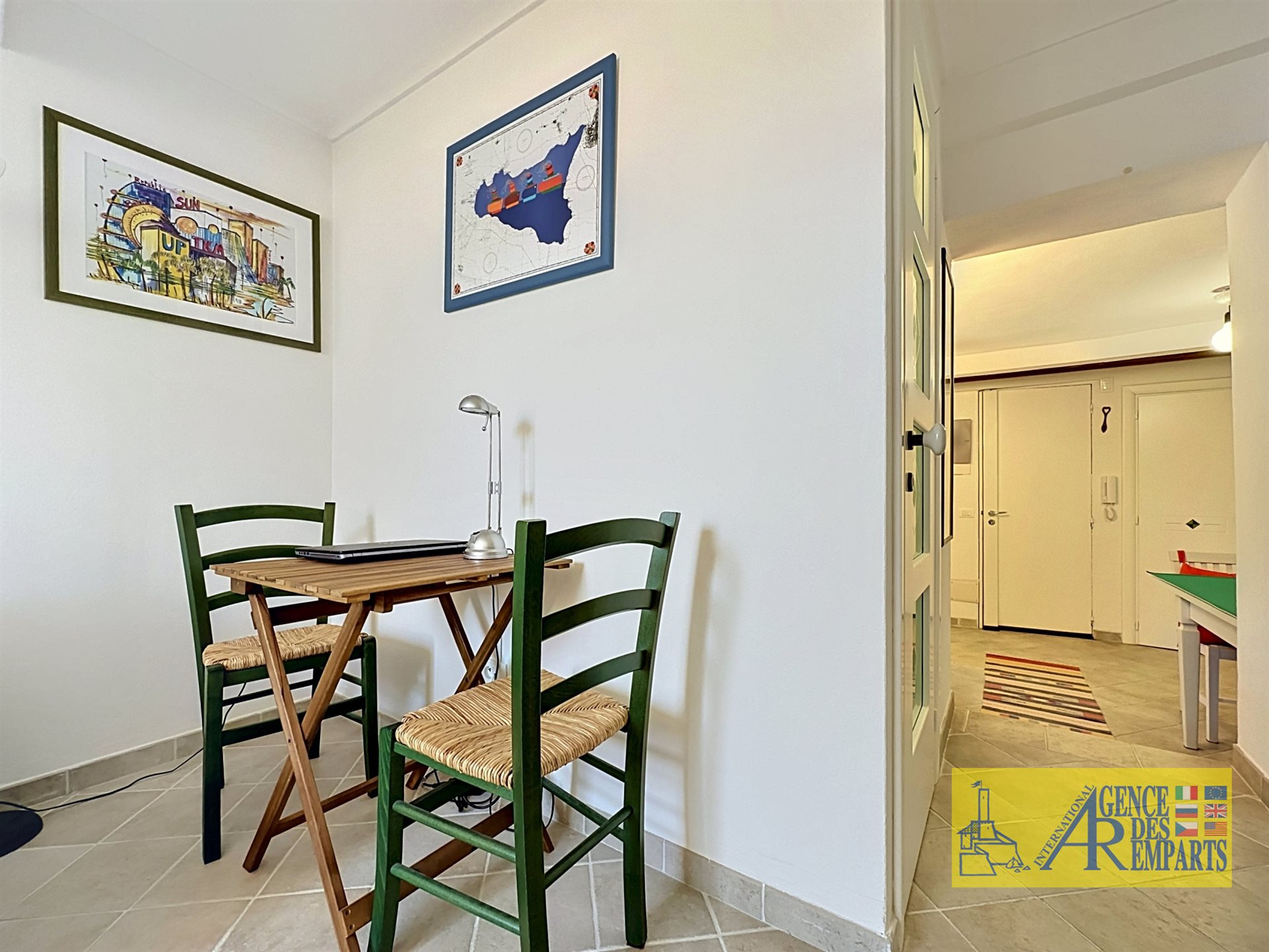 Charming 2-room apartment in the heart of Old Antibes - Vue 5