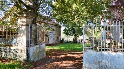 Maison 5 pièces 141 m² · à Châtillon · 141 m² · 172 000 €