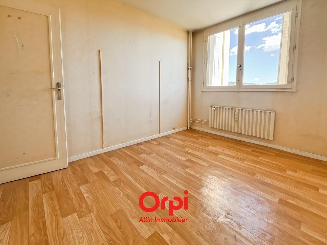 Appartement à vendre, 61m², Montluçon