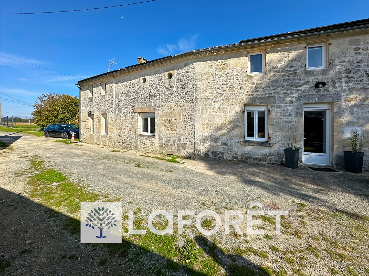 Maison à vendre, 181m², Saintes