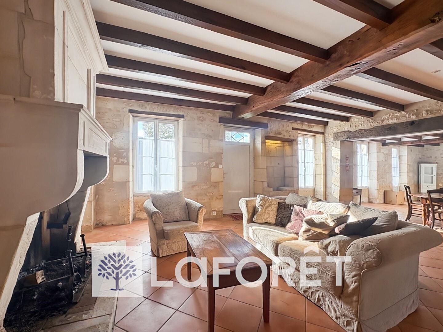 Maison à vendre, 209m², Saint-Genis-de-Saintonge