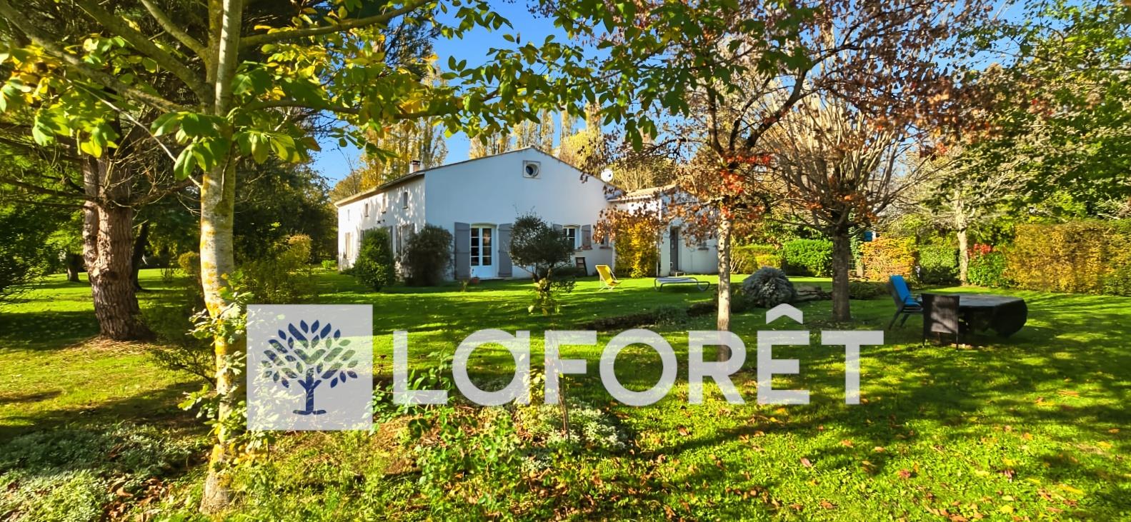 Maison à vendre, 176m², Gémozac