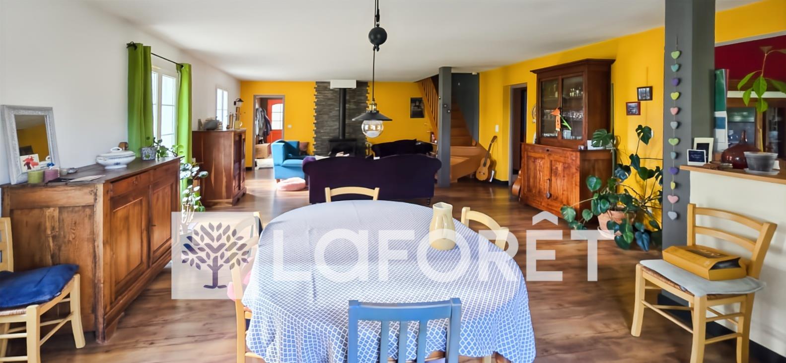 Maison à vendre, 176m², Gémozac