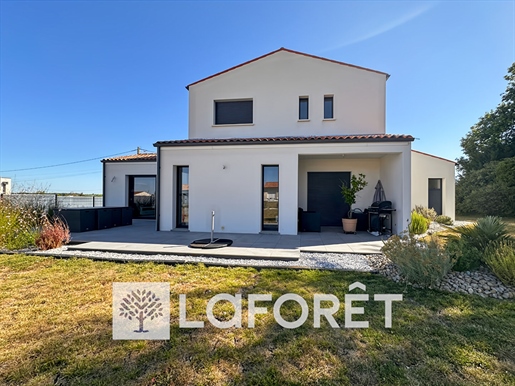 Advert pic 0