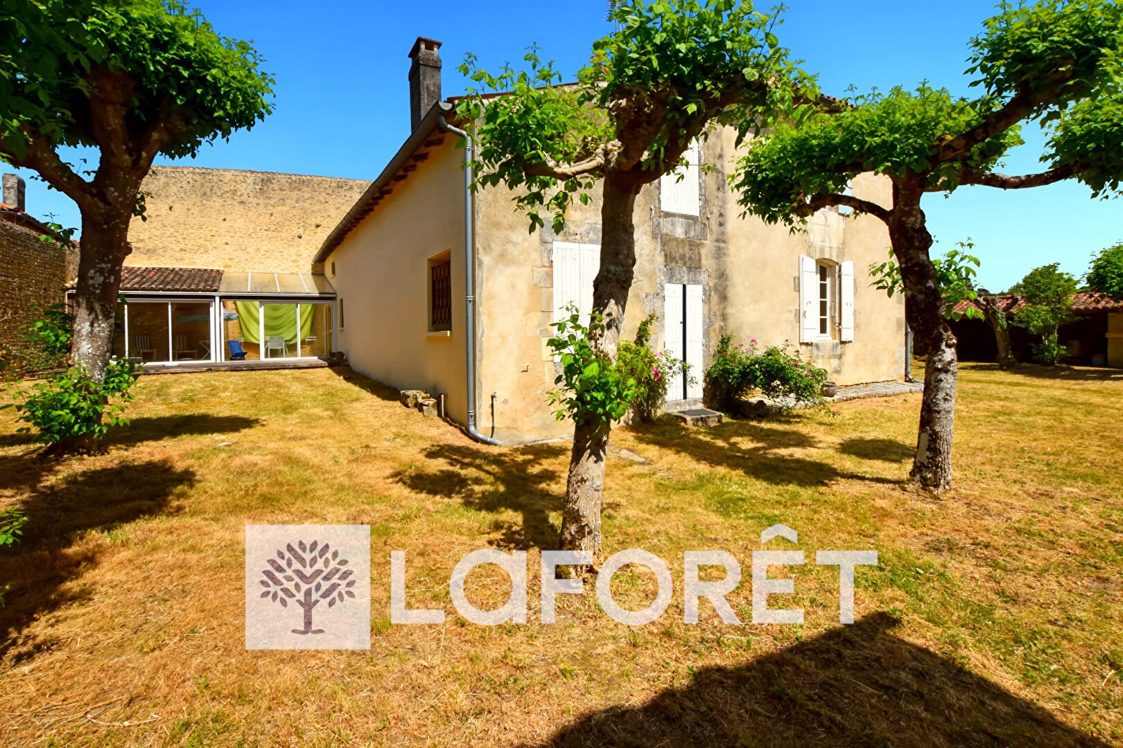 Maison à vendre, 245m², Gémozac