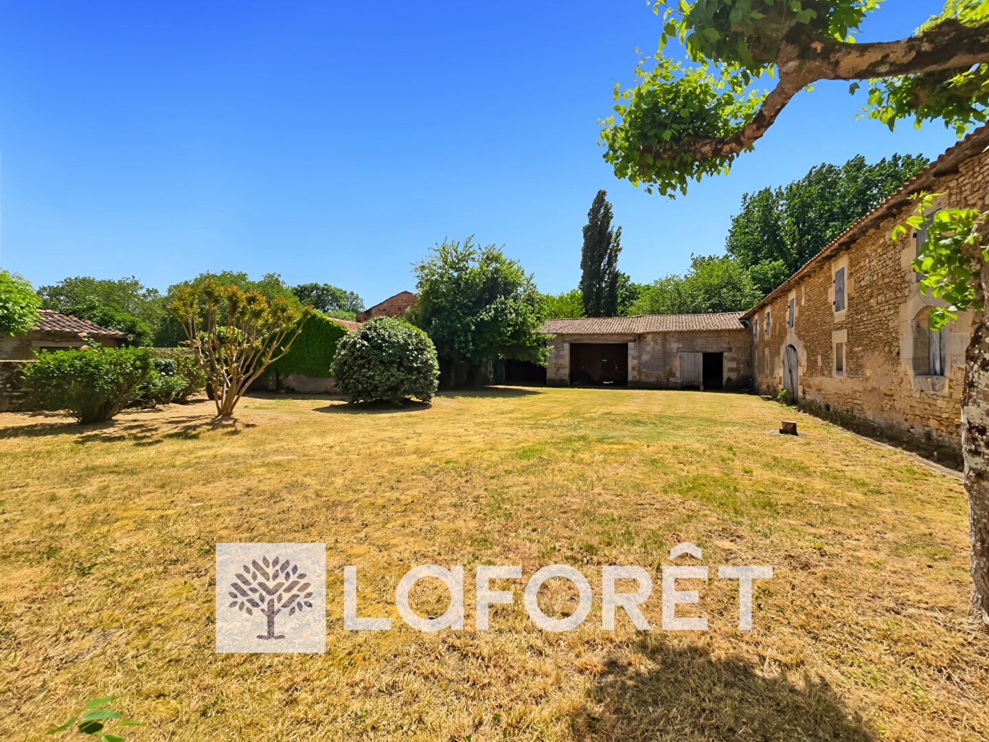 Maison à vendre, 245m², Gémozac