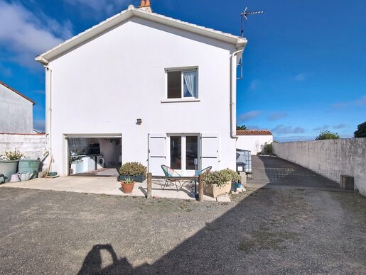 Maison 5 pièces 119 m² · à Beauvoir-sur-Mer · 119 m² · 223 650 €