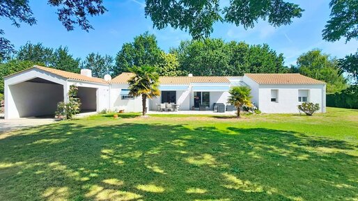 Maison 8 pièces 143 m² · à Soullans · 143 m² · 464 200 €