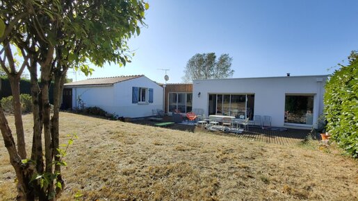 Maison 6 pièces 134 m² · à Commequiers · 134 m² · 342 875 €