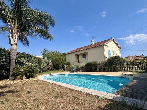 Maison 7 pièces 160 m² · à Six-Fours-les-Plages · 160 m² · 595 000 €