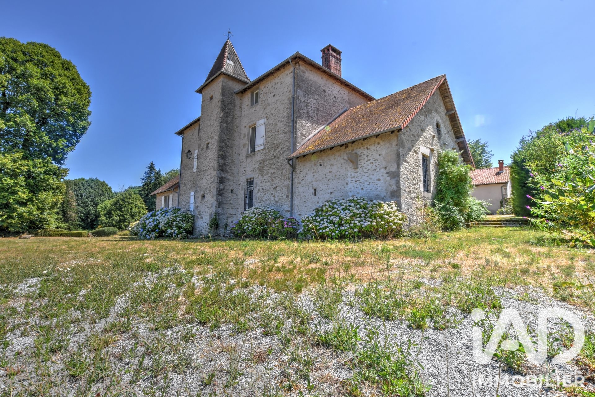 Maison à vendre, 380m², Saint-Léonard-de-Noblat