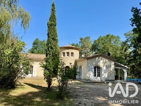 Maison 5 pièces 165 m² · à Ménesplet · 165 m² · 294 500 €