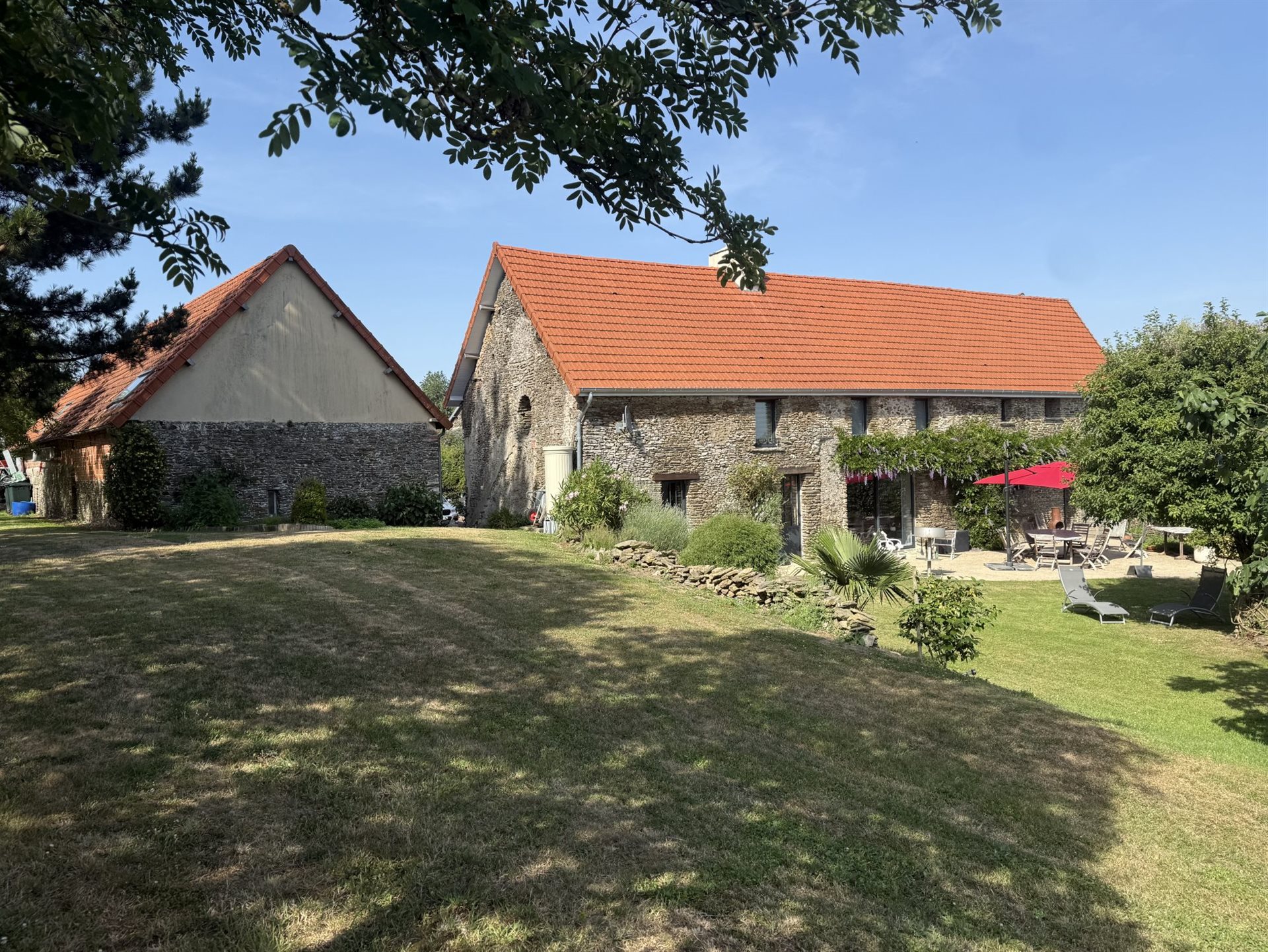 Maison à vendre, 235m², Saint-Georges-Montcocq