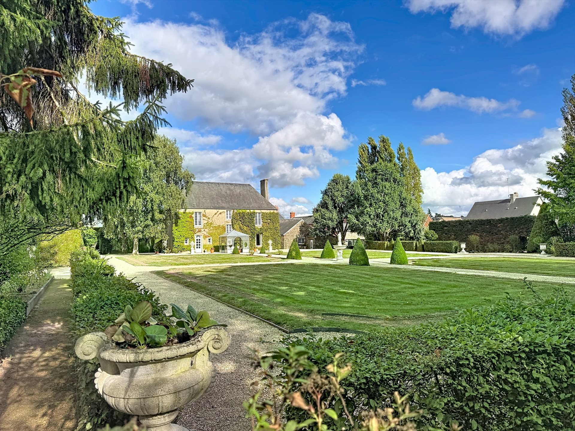Maison 8 pièces 149 m² · à Saint-Clair-sur-l'Elle · 149 m² · 549 000 €