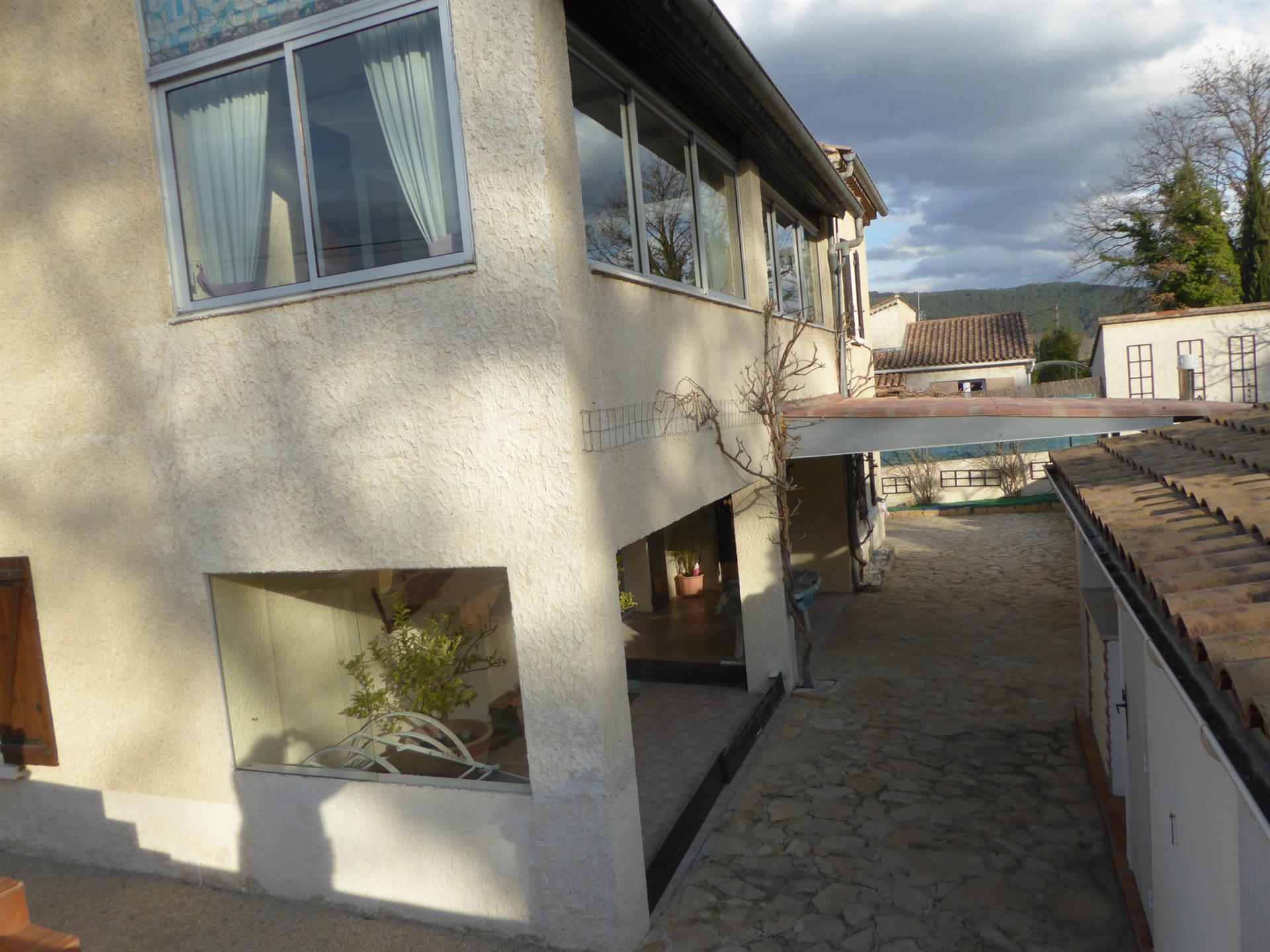 Maison à vendre, 150m², Vaison-la-Romaine
